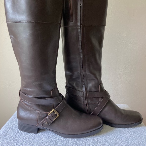 Lauren Ralph Lauren Sahara riding boots. - Picture 2 of 8
